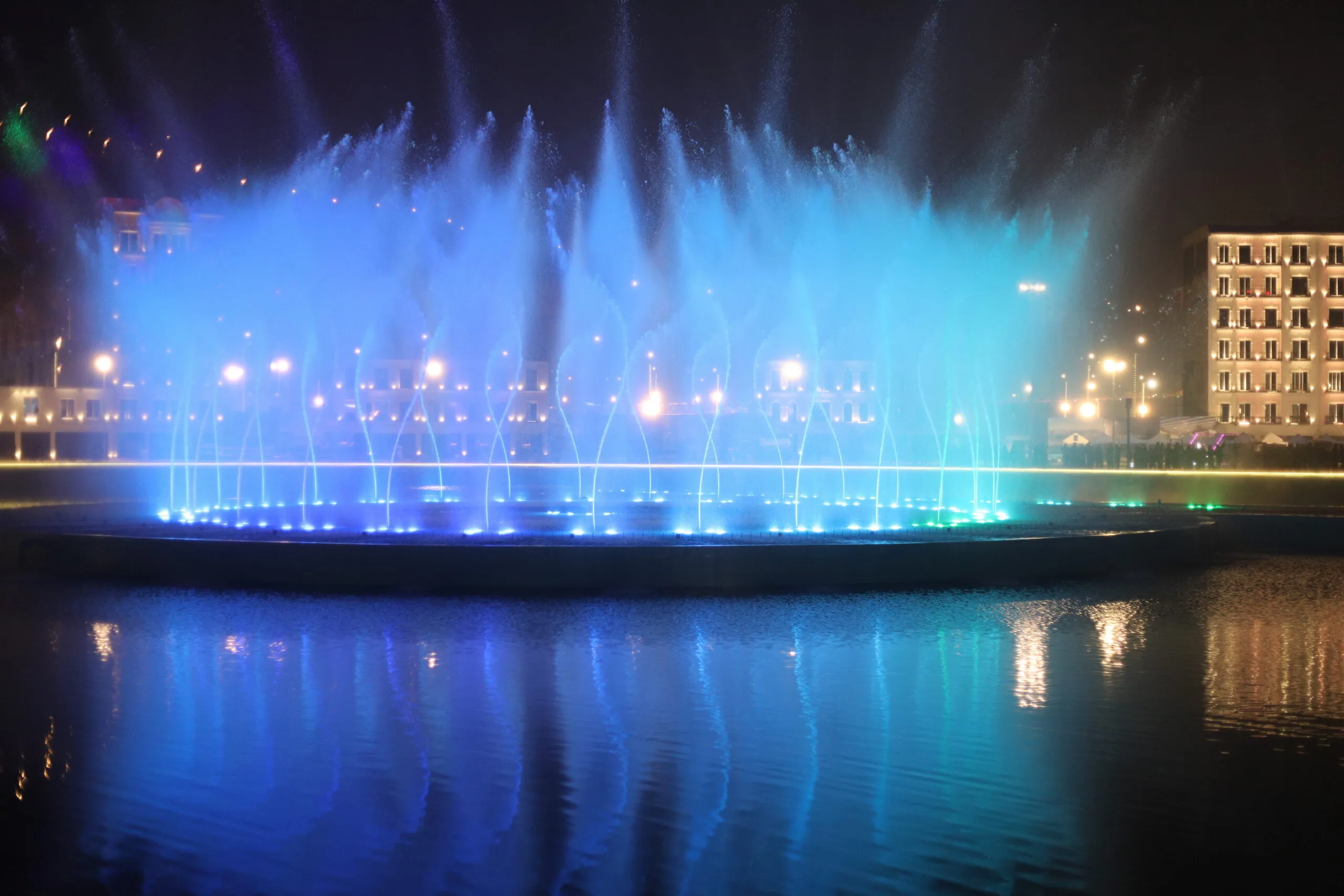 Pakistan’s-Biggest-Dancing-Fountains-at-Downtown-Islamabad-ParkView-City